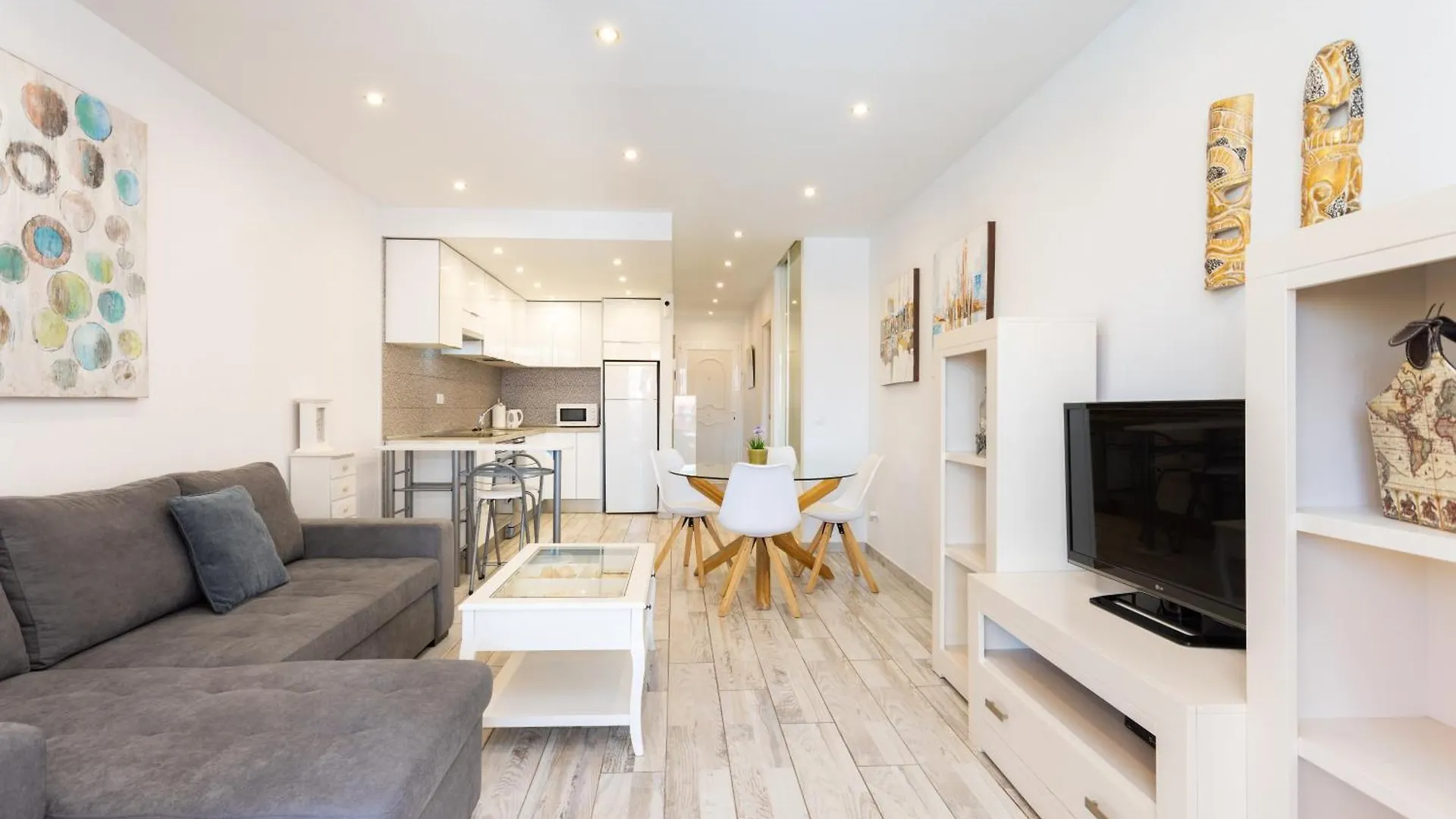 Two Modern And Bright Apartments Near El Duque Beach Costa Adeje