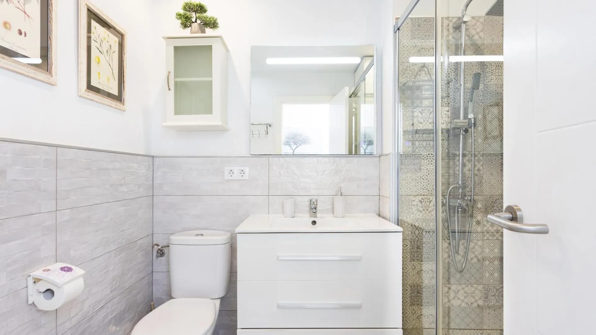 Two Modern And Bright Apartments Near El Duque Beach Costa Adeje
