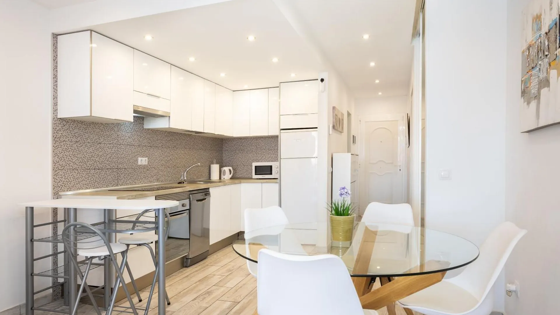 Two Modern And Bright Apartments Near El Duque Beach Costa Adeje